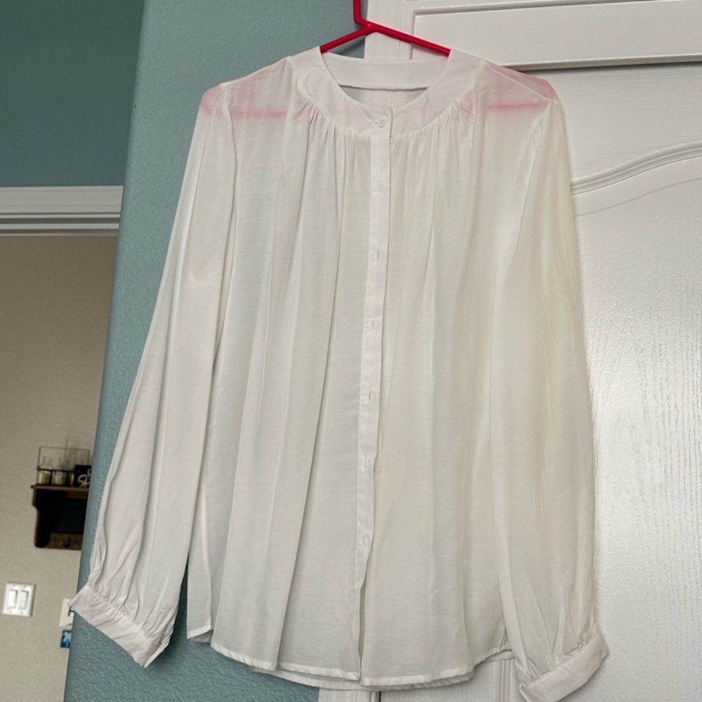 Chic White Button-Up Blouse